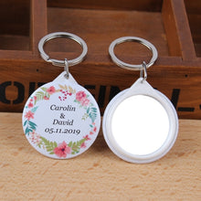 Load image into Gallery viewer, 30pcs Personalized wedding name date Keychain with Mirror Wedding Favors And Gifts Wedding Gifts For Guests Wedding Souvenirs